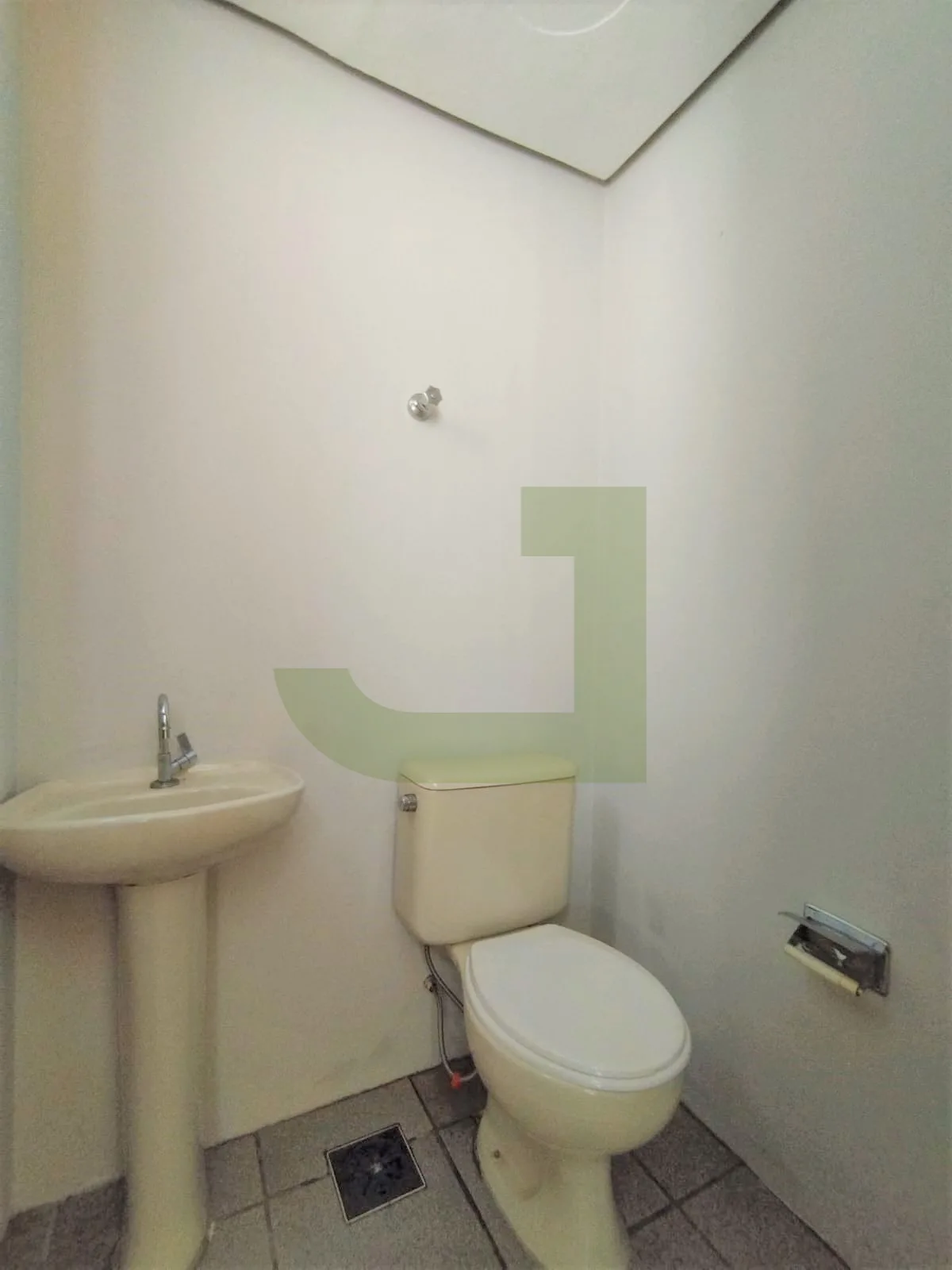 Alugar Comercial / Sala comercial em condom&iacute;nio em S&atilde;o Leopoldo R$ 1.100,00 - Foto 6