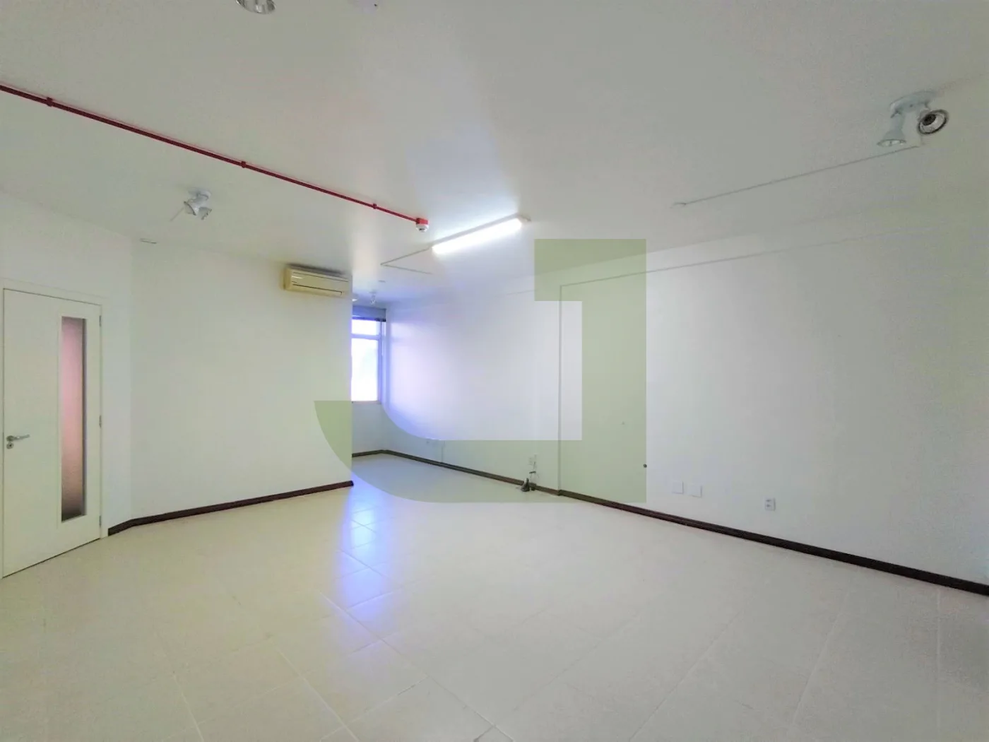 Alugar Comercial / Sala comercial em condom&iacute;nio em S&atilde;o Leopoldo R$ 1.500,00 - Foto 3