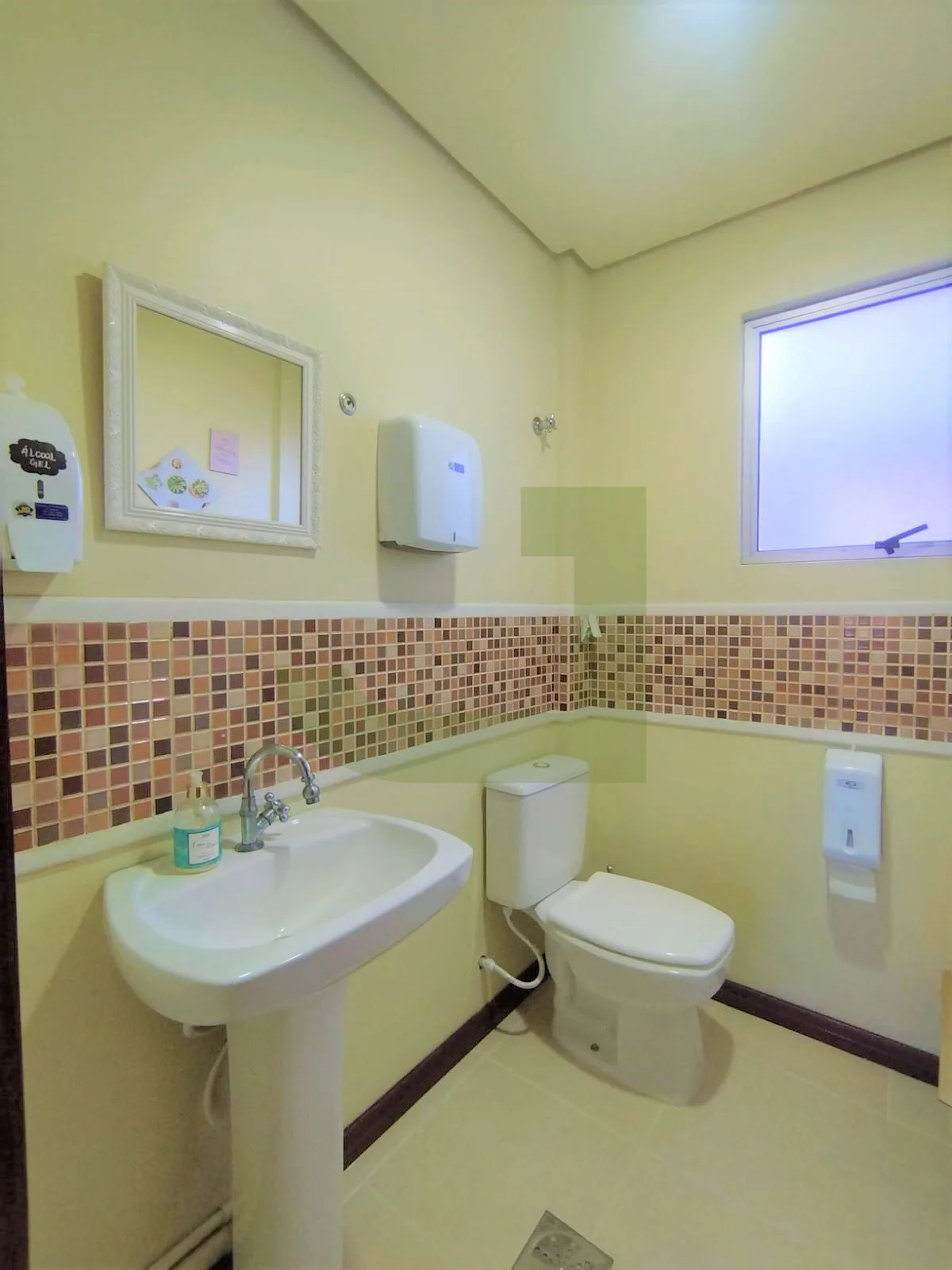 Alugar Comercial / Sala comercial em condom&iacute;nio em S&atilde;o Leopoldo R$ 1.500,00 - Foto 4