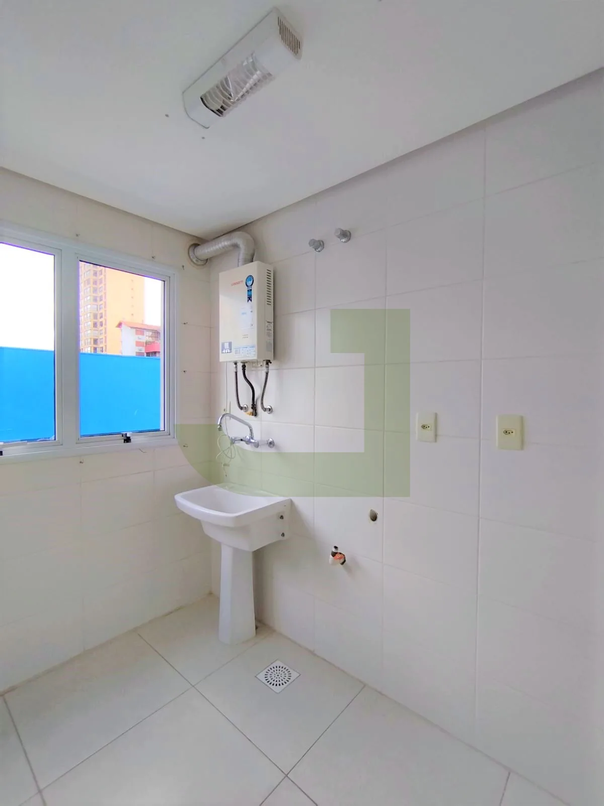 Alugar Apartamento / Padr&atilde;o em S&atilde;o Leopoldo R$ 2.500,00 - Foto 11