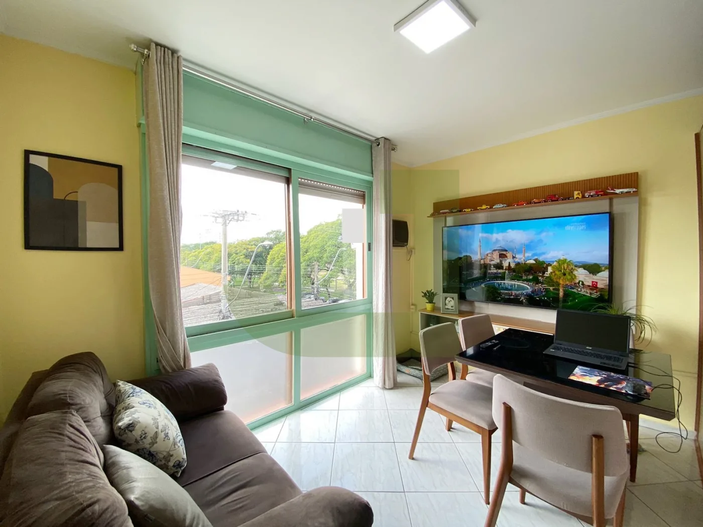 Alugar Apartamento / JK  Studio em S&atilde;o Leopoldo R$ 1.300,00 - Foto 1