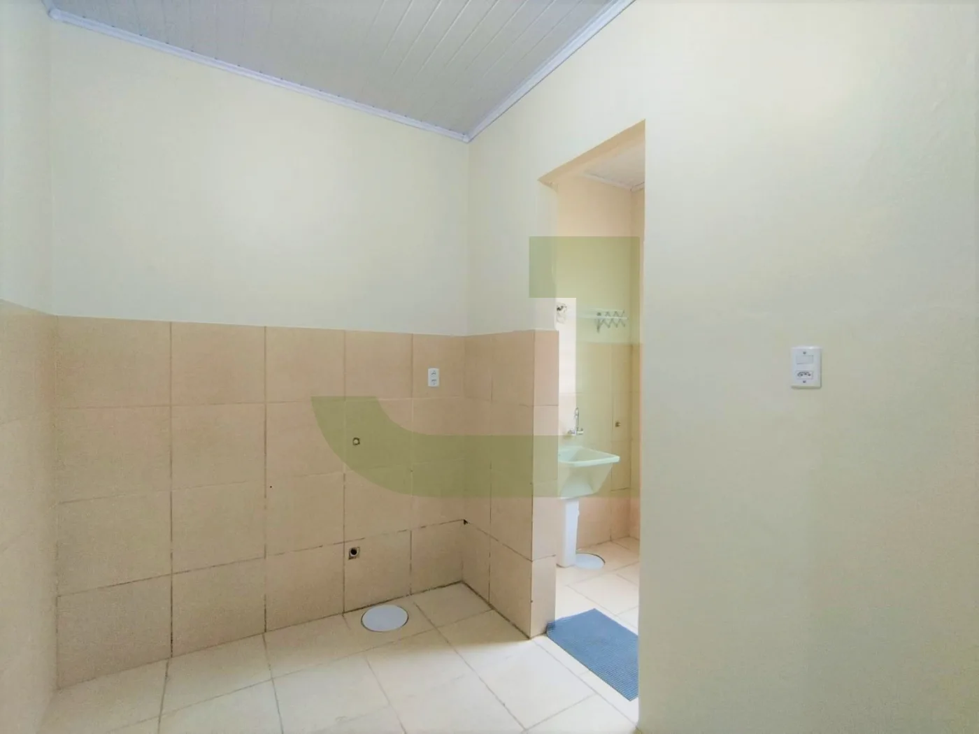 Alugar Casa / Residencial em S&atilde;o Leopoldo R$ 2.200,00 - Foto 9