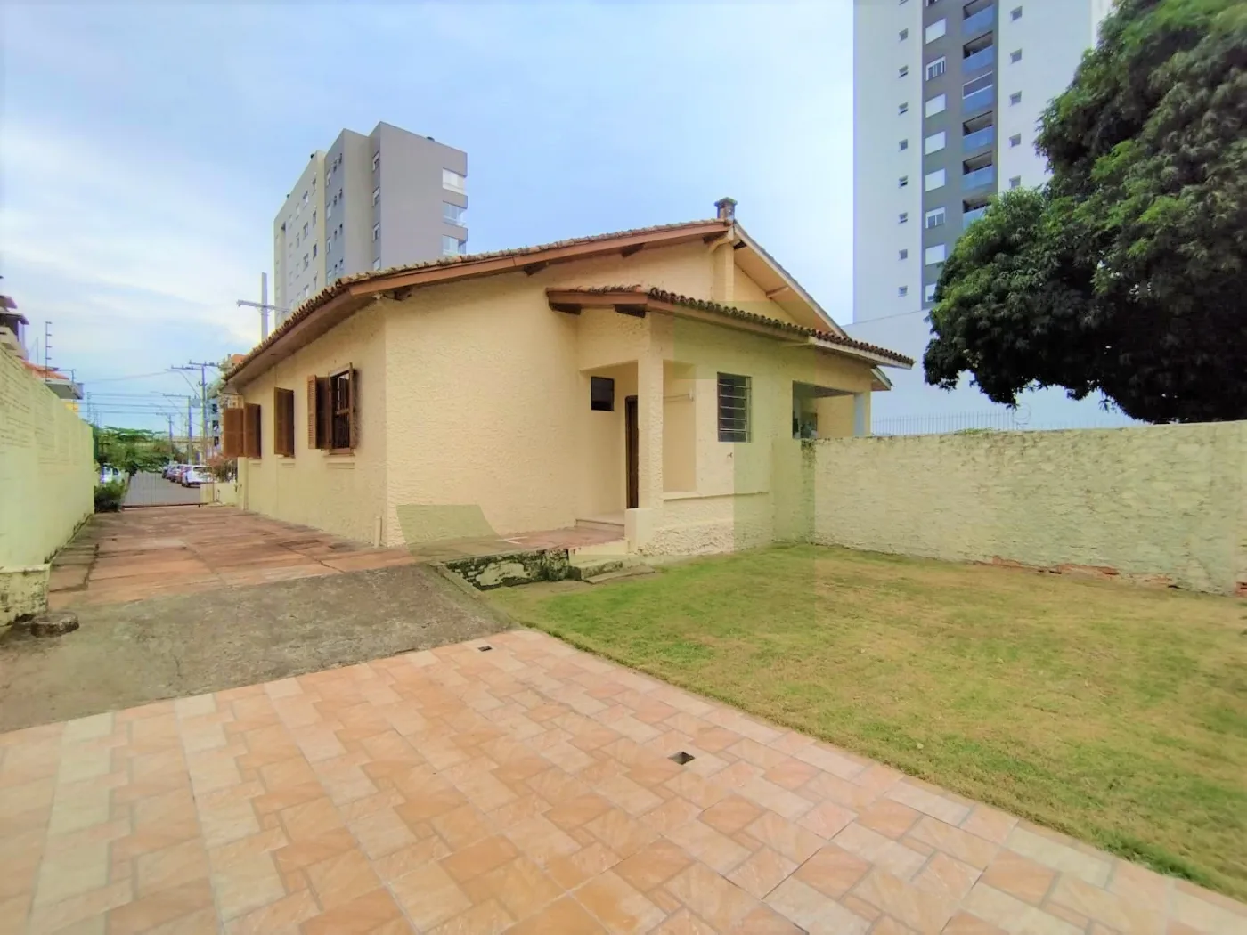 Alugar Casa / Residencial em S&atilde;o Leopoldo R$ 2.200,00 - Foto 12