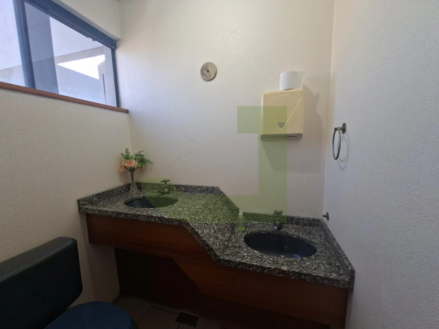 Comprar Comercial / Sala comercial em condom&iacute;nio em S&atilde;o Leopoldo R$ 230.000,00 - Foto 4