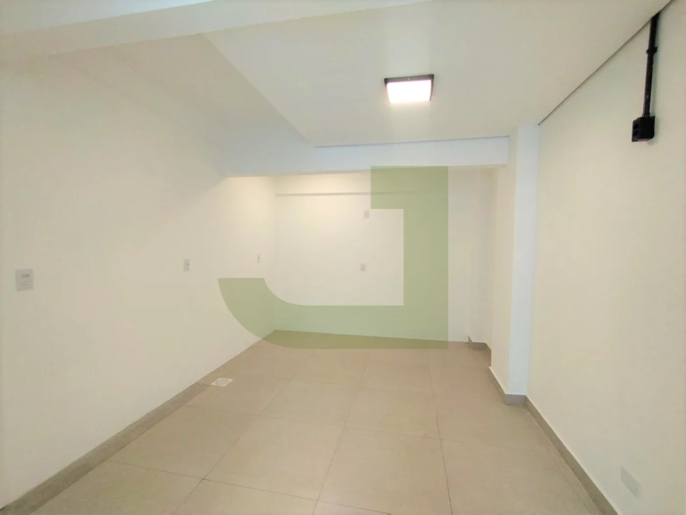 Alugar Apartamento / JK  Studio em S&atilde;o Leopoldo R$ 1.100,00 - Foto 1