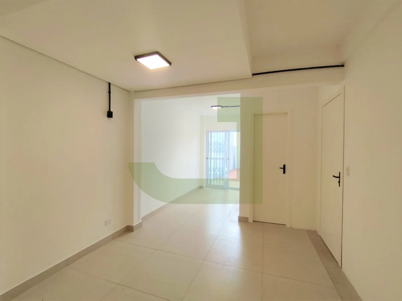 Alugar Apartamento / JK  Studio em S&atilde;o Leopoldo R$ 1.100,00 - Foto 2
