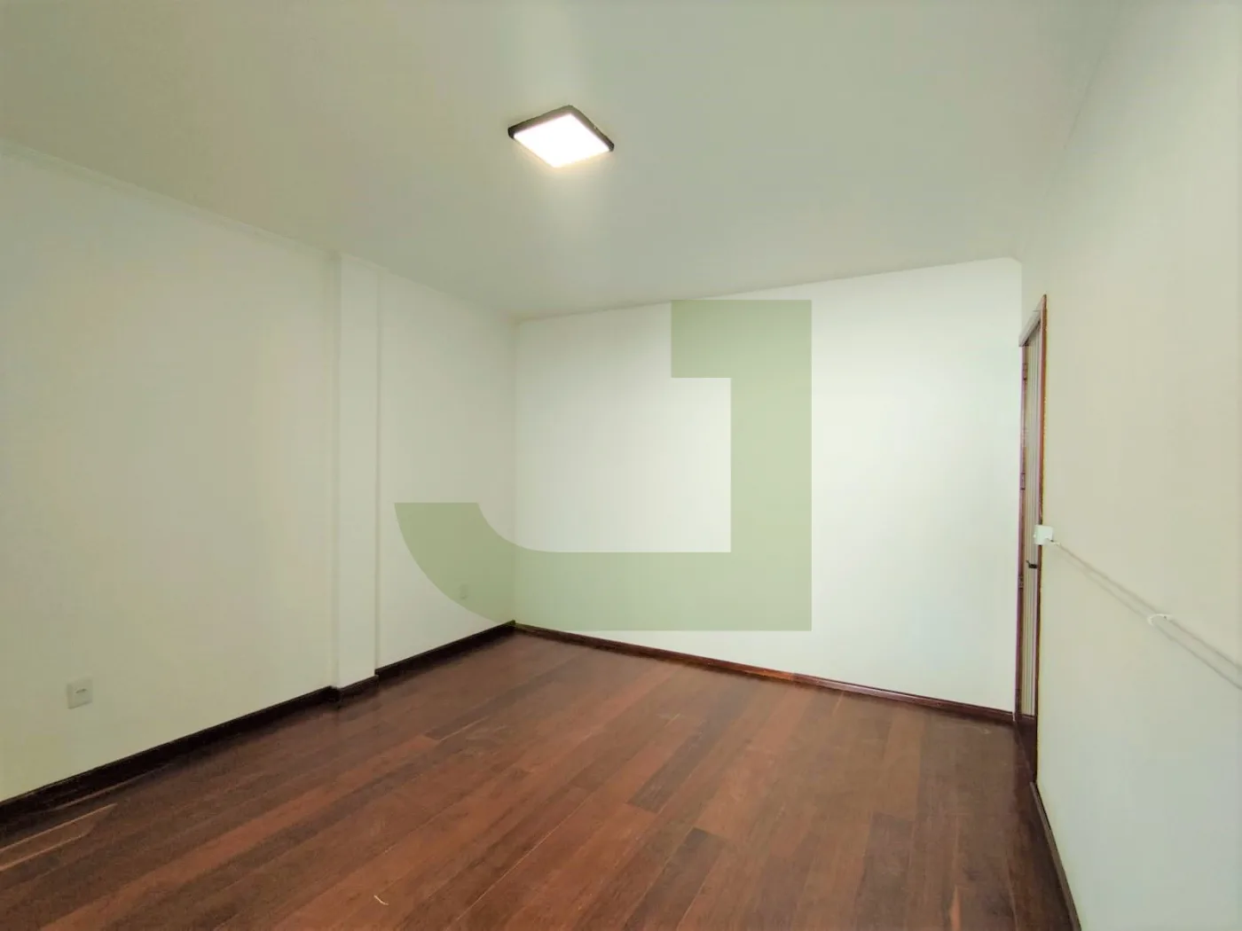 Alugar Apartamento / JK  Studio em S&atilde;o Leopoldo R$ 1.100,00 - Foto 2