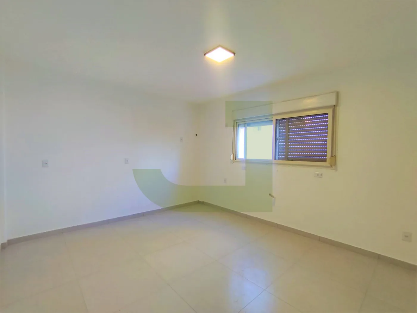 Alugar Apartamento / JK  Studio em S&atilde;o Leopoldo R$ 1.100,00 - Foto 1