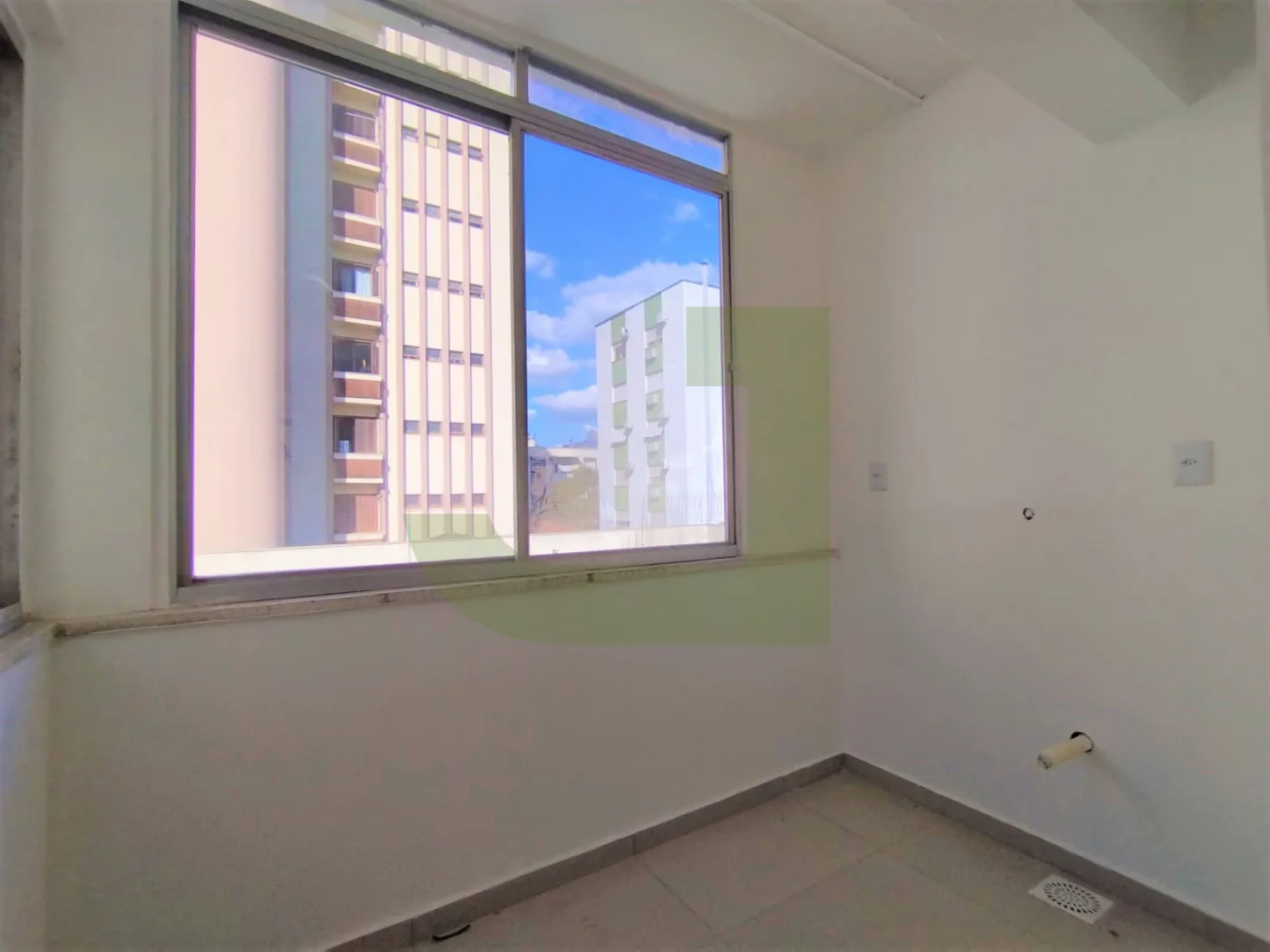 Alugar Apartamento / JK  Studio em S&atilde;o Leopoldo R$ 1.100,00 - Foto 4