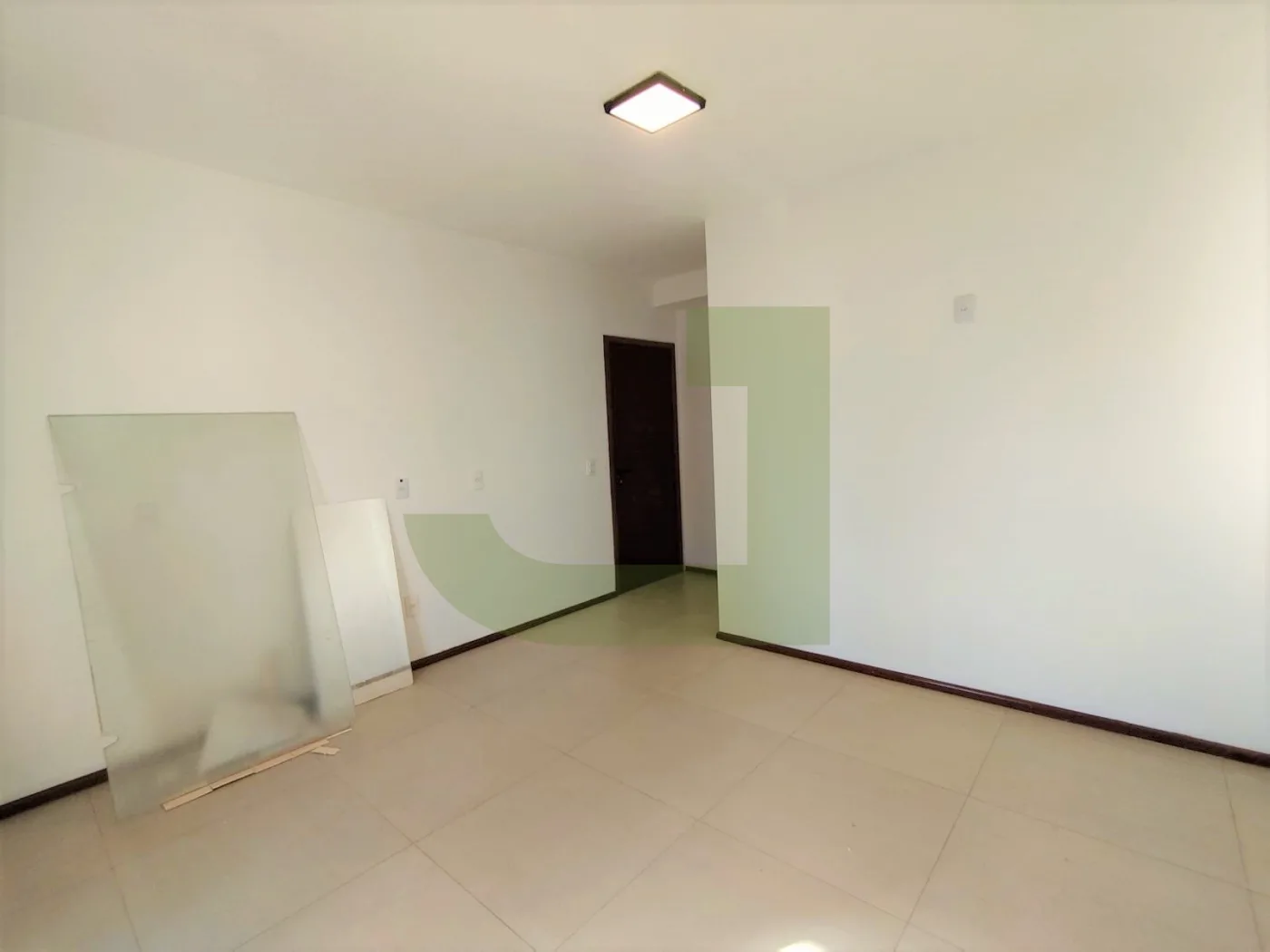 Alugar Apartamento / JK  Studio em S&atilde;o Leopoldo R$ 1.100,00 - Foto 2