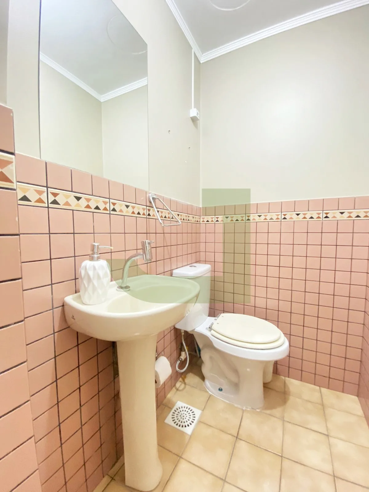 Comprar Comercial / Sala comercial em condom&iacute;nio em S&atilde;o Leopoldo R$ 220.000,00 - Foto 9