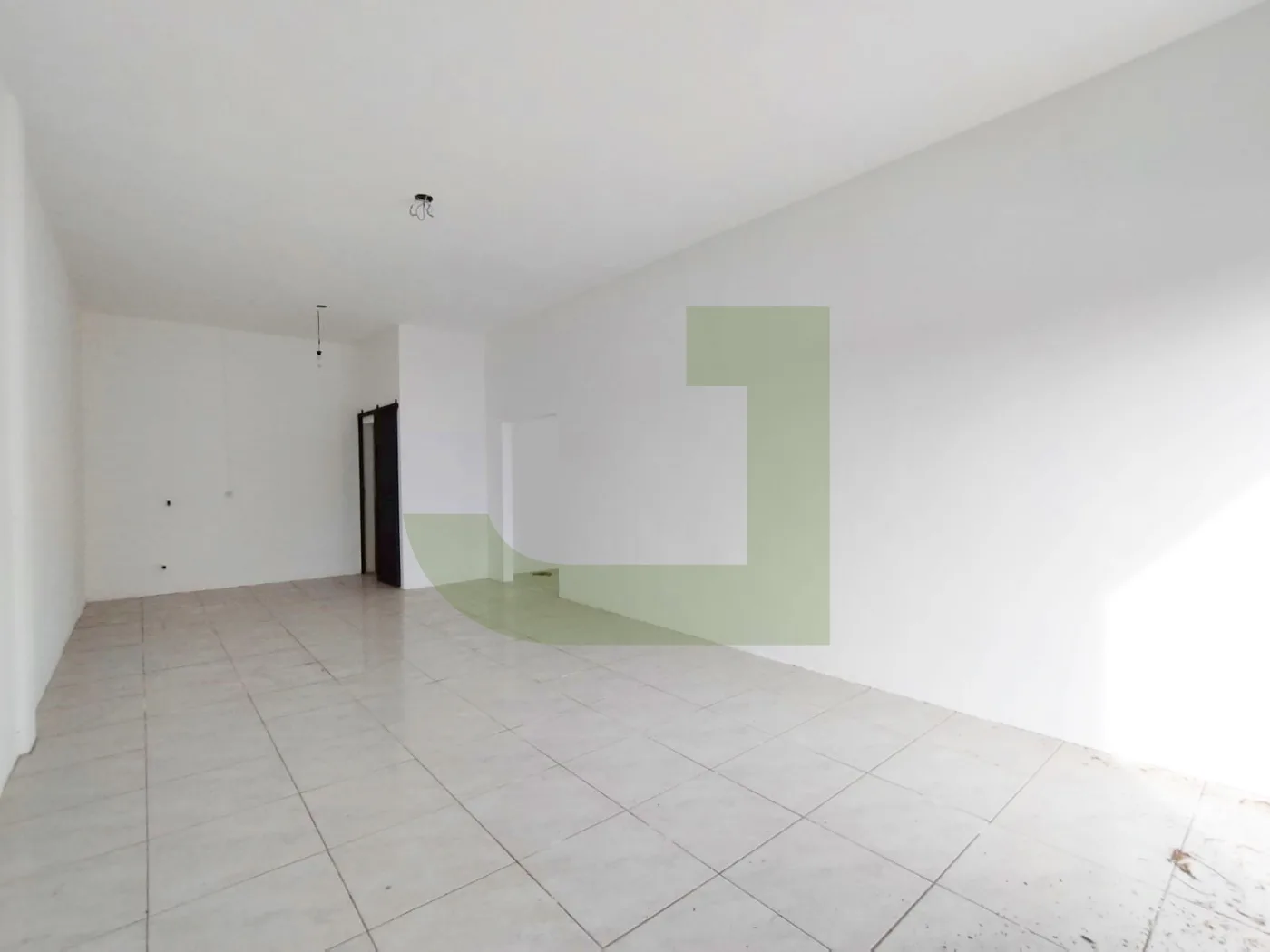 Alugar Comercial / Loja em S&atilde;o Leopoldo R$ 1.800,00 - Foto 8