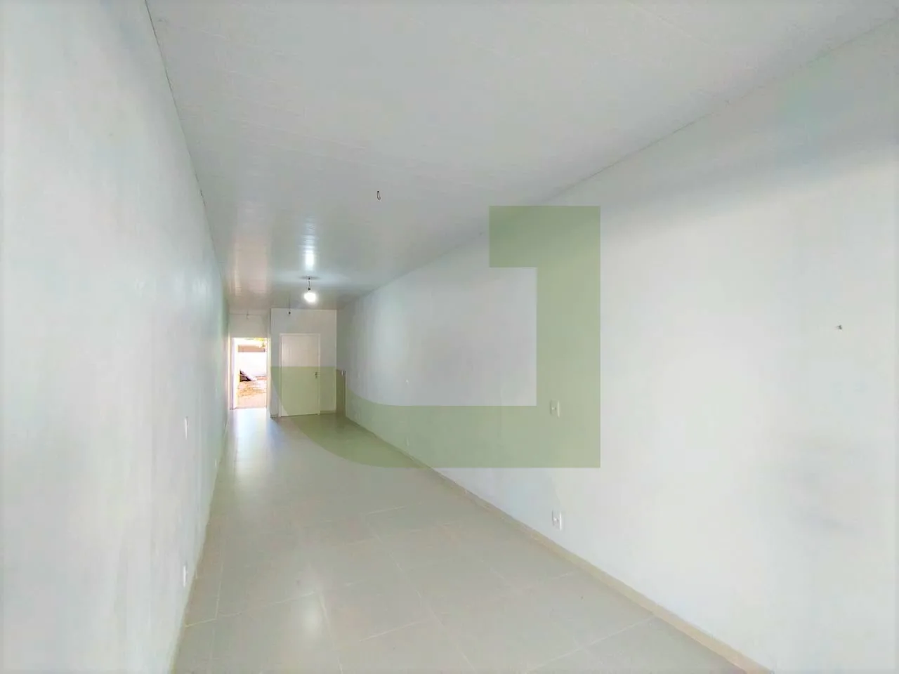 Alugar Comercial / Loja em S&atilde;o Leopoldo R$ 3.150,00 - Foto 2