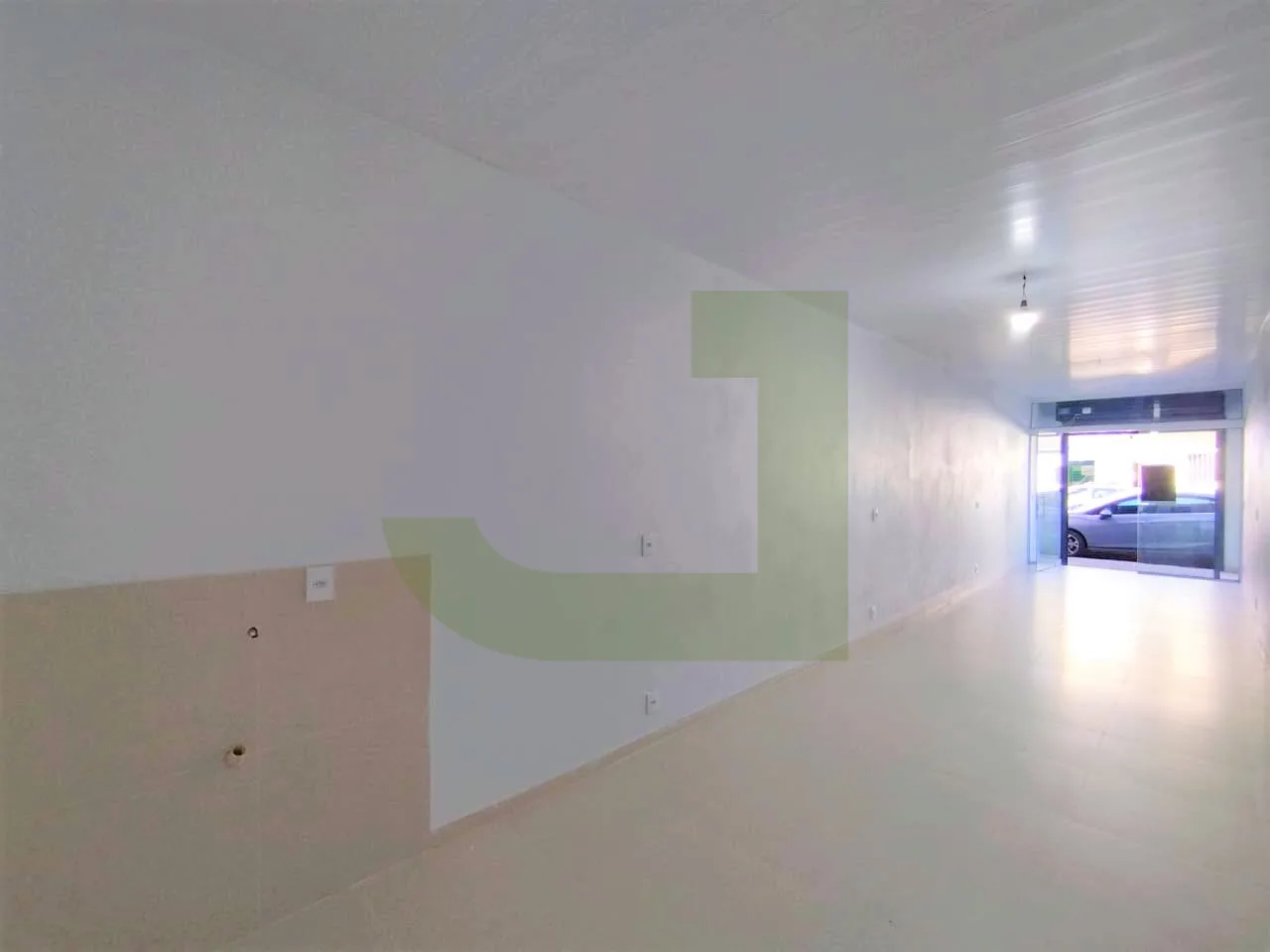 Alugar Comercial / Loja em S&atilde;o Leopoldo R$ 3.150,00 - Foto 3