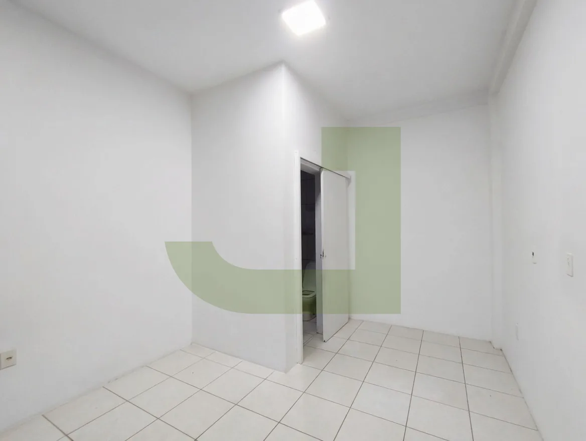 Alugar Comercial / Loja em S&atilde;o Leopoldo R$ 1.200,00 - Foto 4
