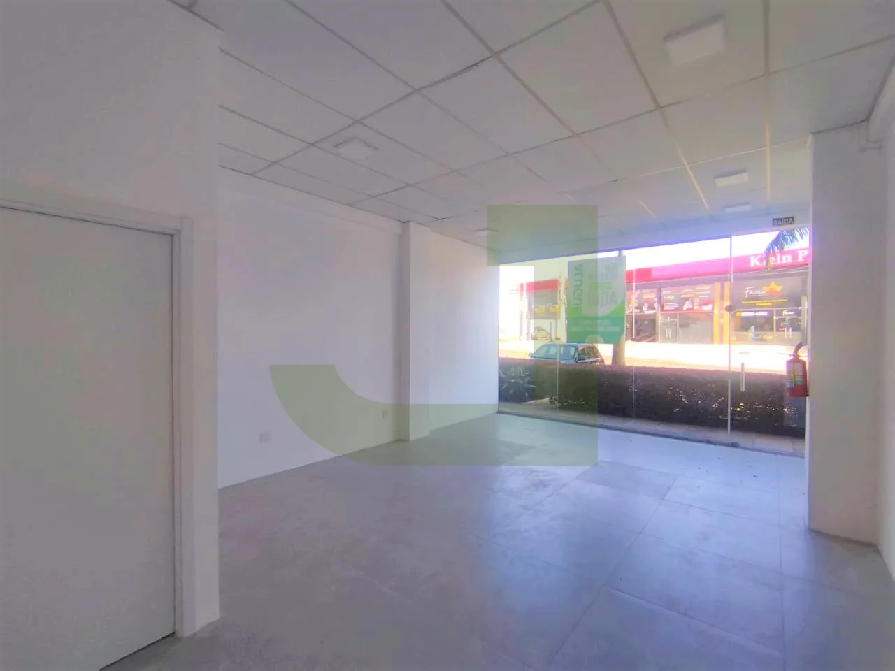 Alugar Comercial / Loja em Condom&iacute;nio em S&atilde;o Leopoldo R$ 3.250,00 - Foto 4