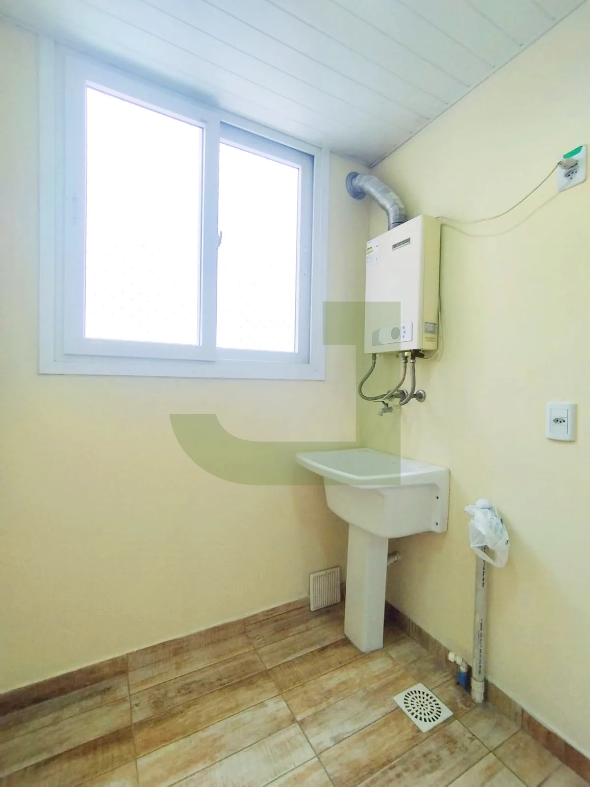 Alugar Apartamento / Padr&atilde;o em S&atilde;o Leopoldo R$ 2.300,00 - Foto 7