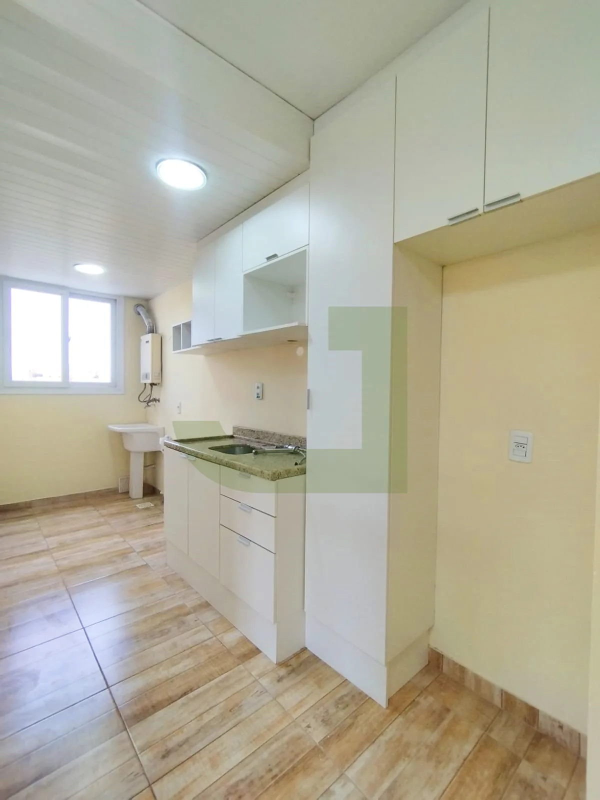Alugar Apartamento / Padr&atilde;o em S&atilde;o Leopoldo R$ 2.300,00 - Foto 4