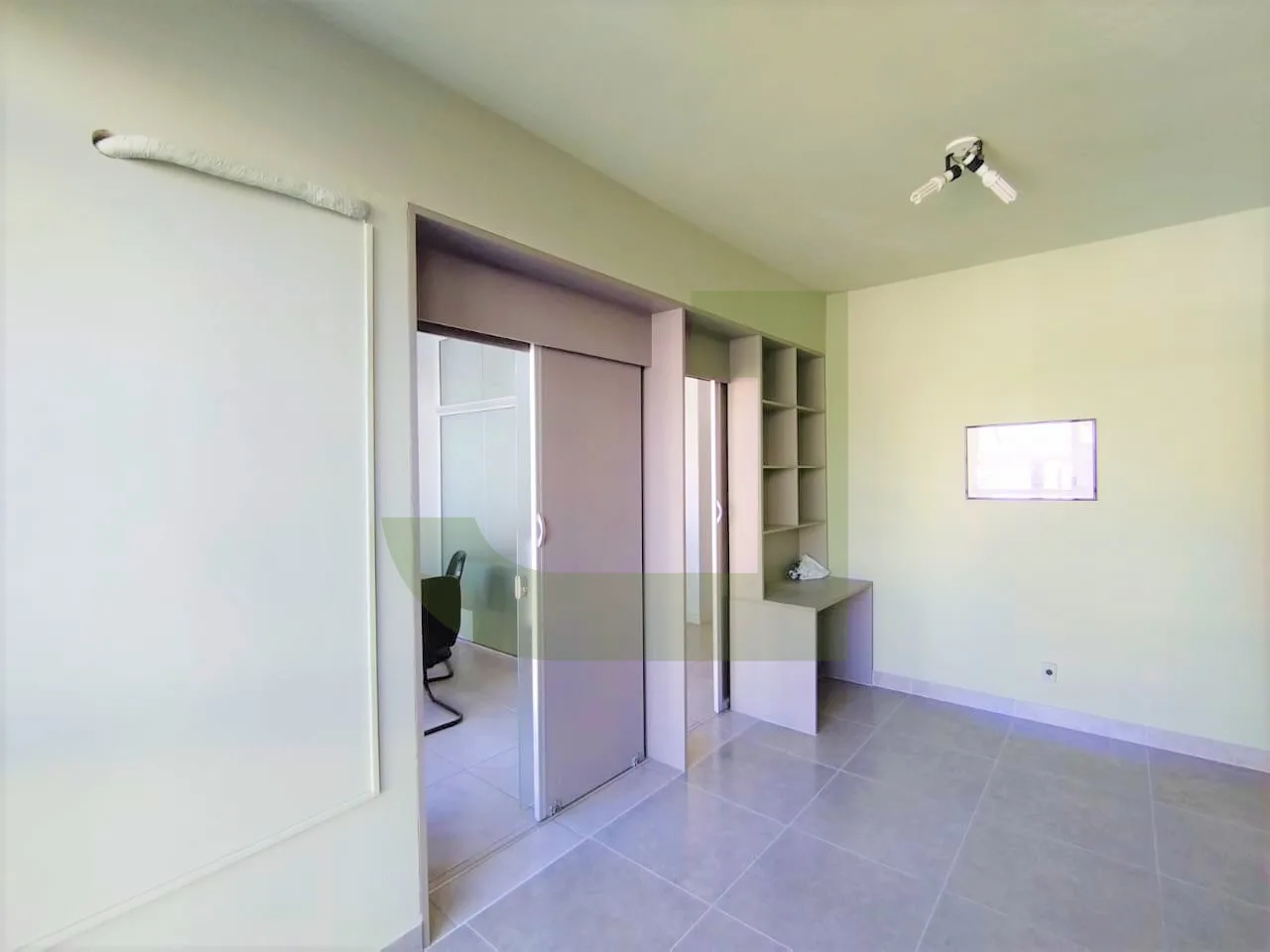 Alugar Comercial / Sala comercial em condom&iacute;nio em S&atilde;o Leopoldo R$ 1.700,00 - Foto 5