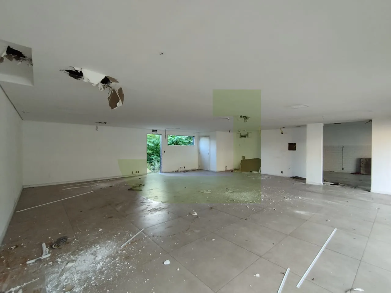Alugar Comercial / Loja em S&atilde;o Leopoldo R$ 10.000,00 - Foto 2