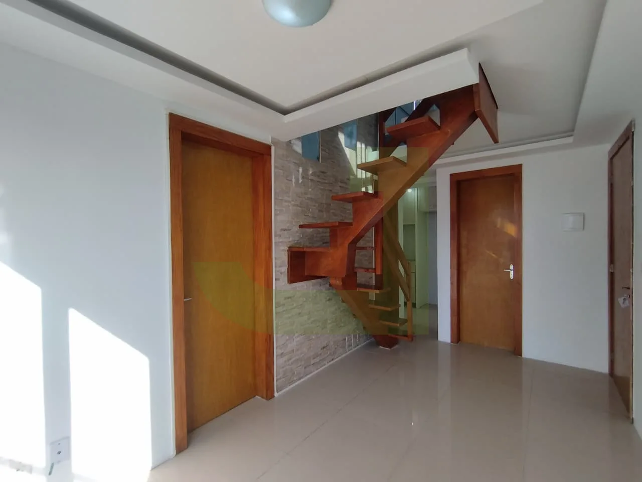 Alugar Apartamento / Cobertura em S&atilde;o Leopoldo R$ 1.500,00 - Foto 2