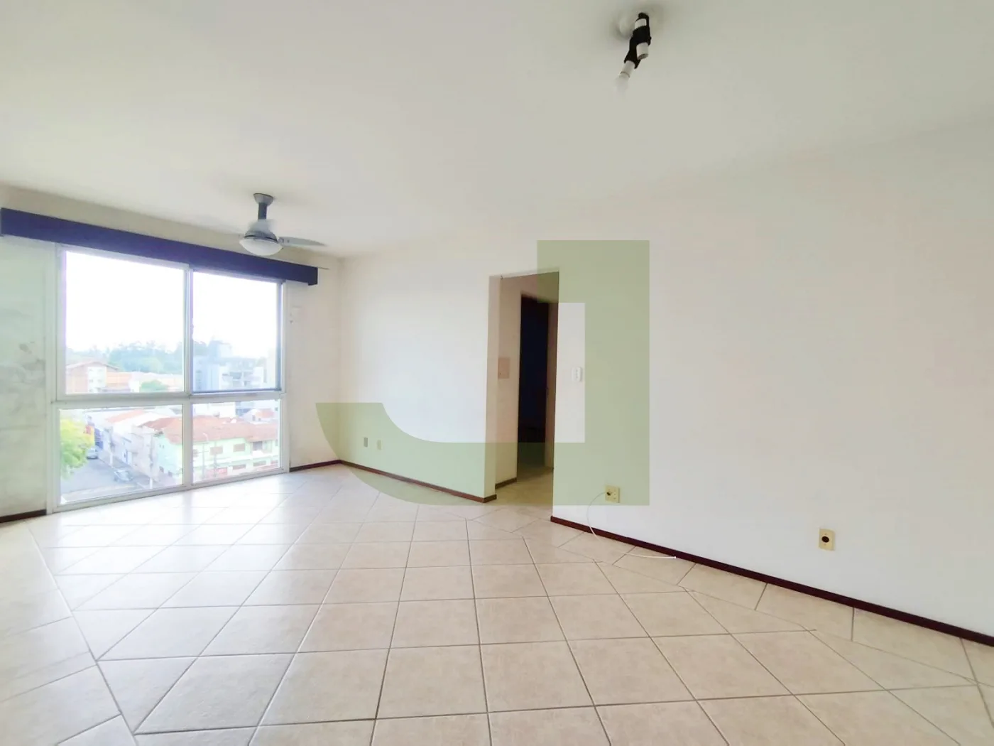Alugar Apartamento / Padr&atilde;o em S&atilde;o Leopoldo R$ 1.100,00 - Foto 1