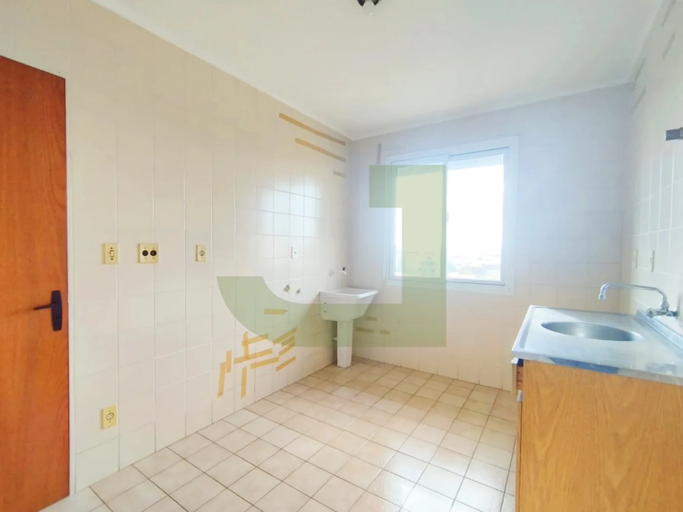 Alugar Apartamento / Padr&atilde;o em S&atilde;o Leopoldo R$ 1.100,00 - Foto 6