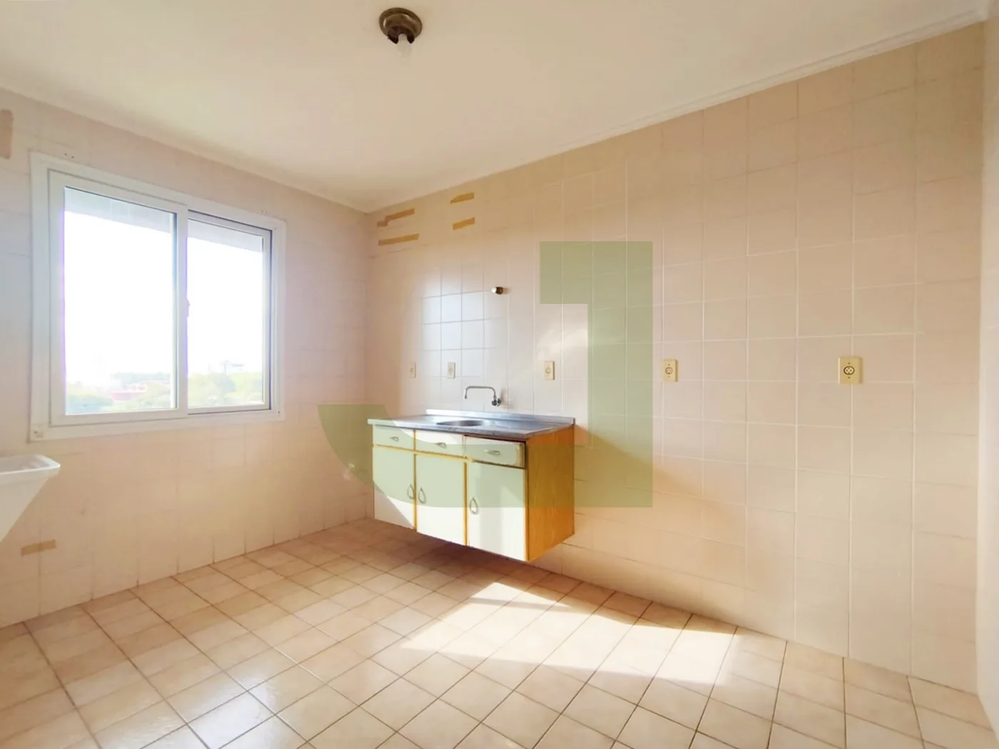 Alugar Apartamento / Padr&atilde;o em S&atilde;o Leopoldo R$ 1.100,00 - Foto 5