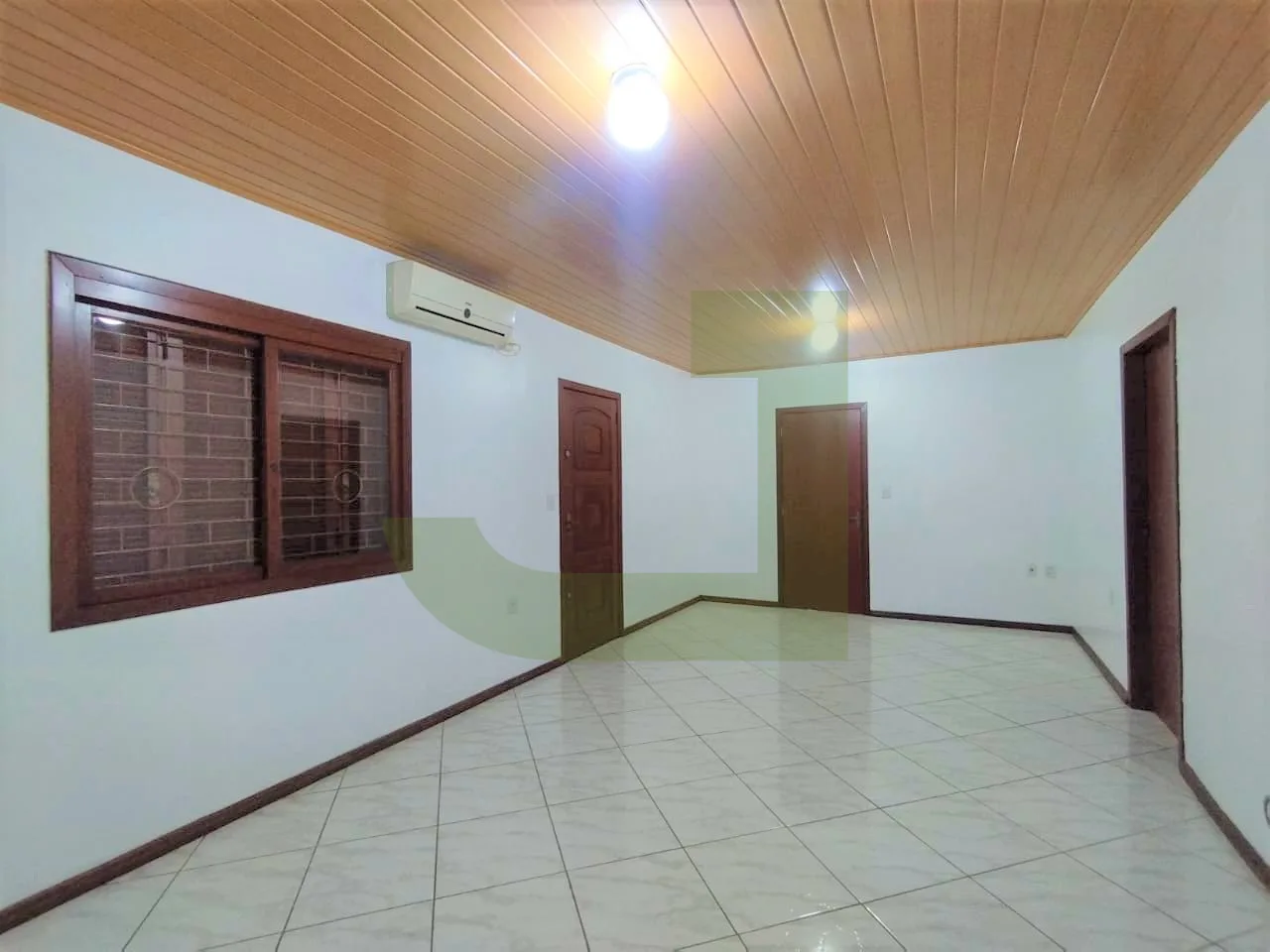 Alugar Casa / Residencial em S&atilde;o Leopoldo R$ 3.350,00 - Foto 2