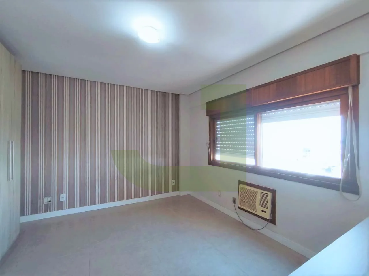 Alugar Apartamento / Padr&atilde;o em S&atilde;o Leopoldo R$ 1.800,00 - Foto 2