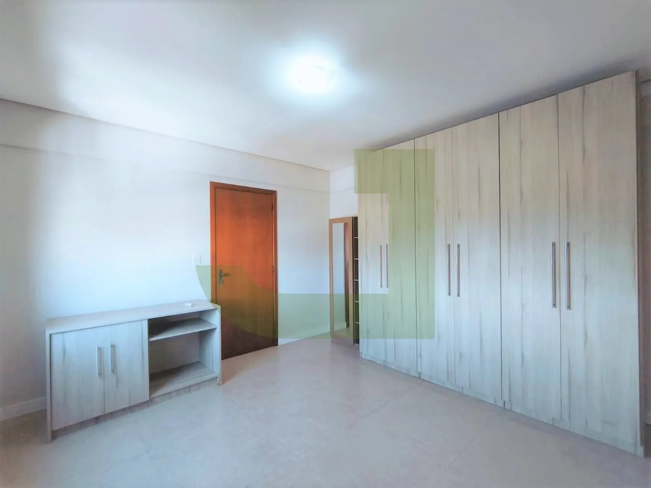 Alugar Apartamento / Padr&atilde;o em S&atilde;o Leopoldo R$ 1.800,00 - Foto 3
