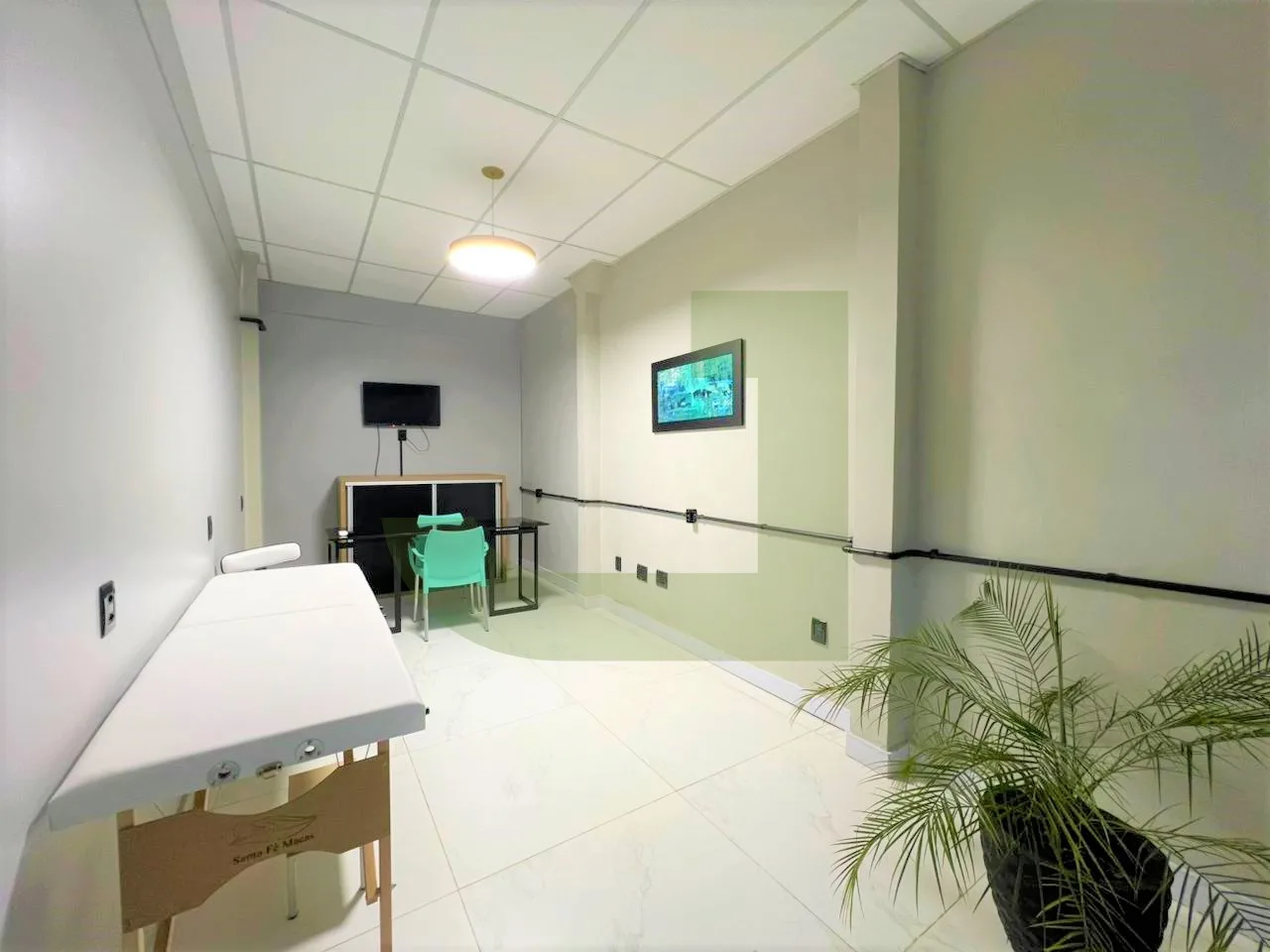 Alugar Comercial / Sala comercial em condom&iacute;nio em S&atilde;o Leopoldo R$ 1.780,00 - Foto 1