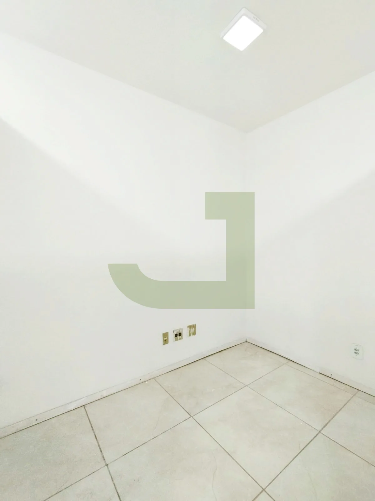 Alugar Comercial / Sala comercial em S&atilde;o Leopoldo R$ 800,00 - Foto 4