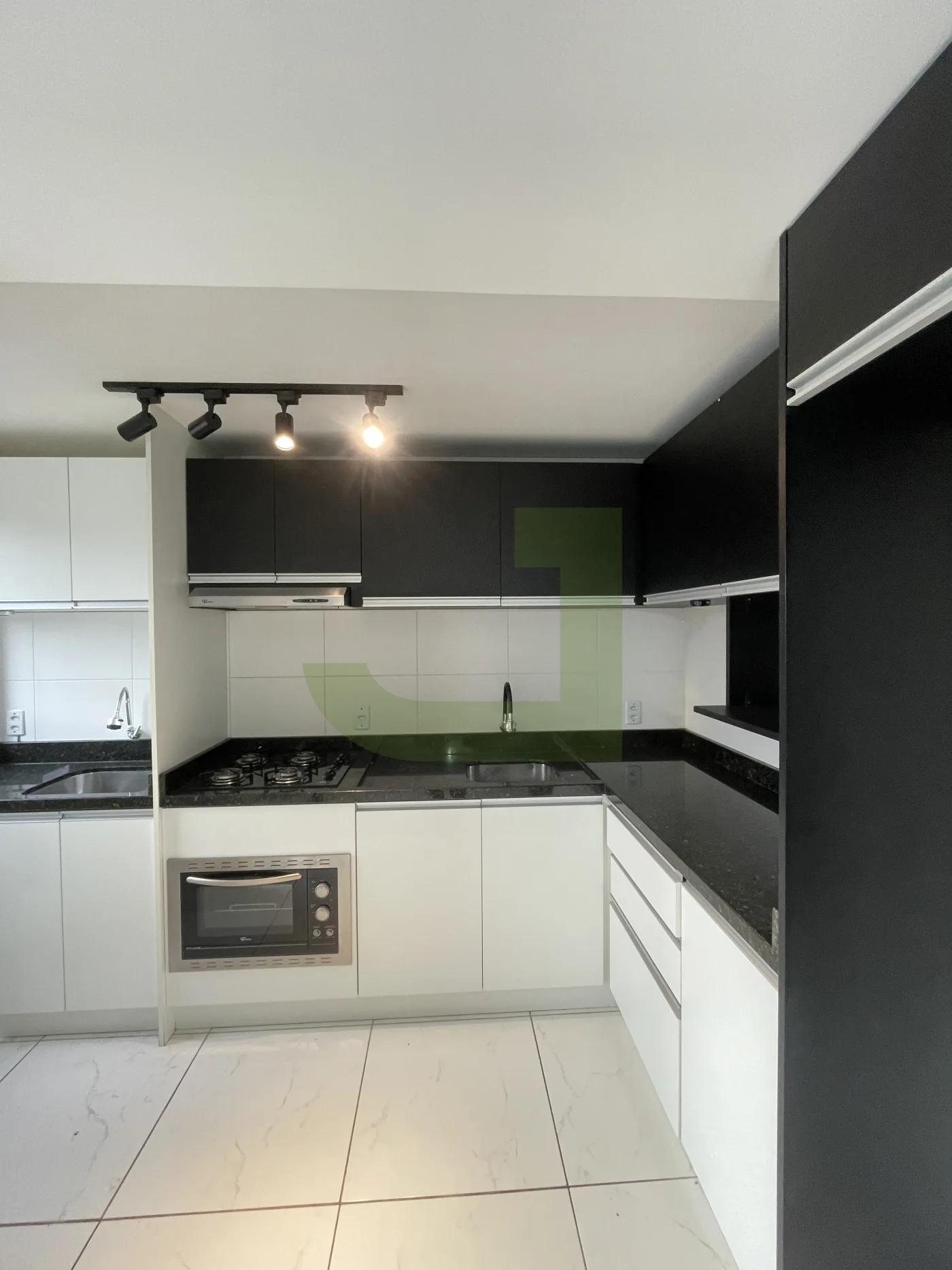 Comprar Apartamento / Padr&atilde;o em Novo Hamburgo R$ 335.000,00 - Foto 2