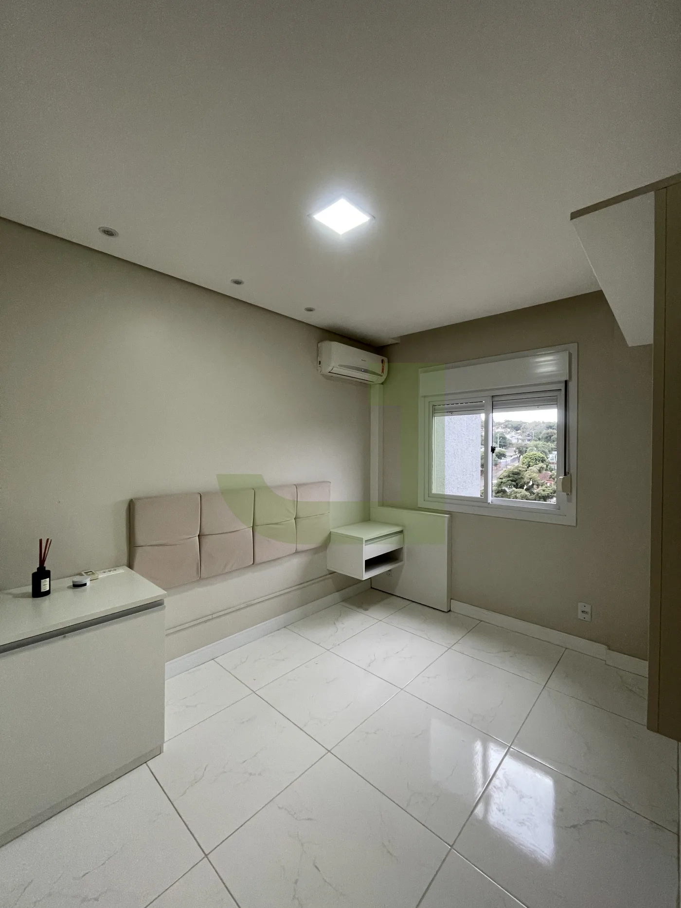 Comprar Apartamento / Padr&atilde;o em Novo Hamburgo R$ 335.000,00 - Foto 8