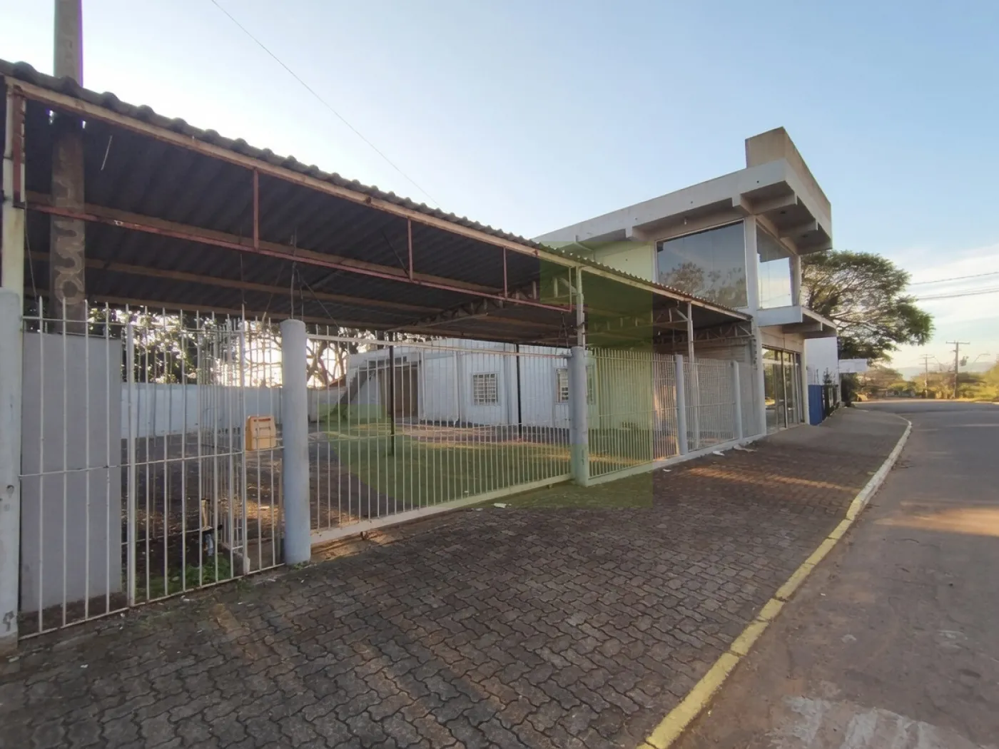 Alugar Comercial / Loja em S&atilde;o Leopoldo R$ 6.000,00 - Foto 3