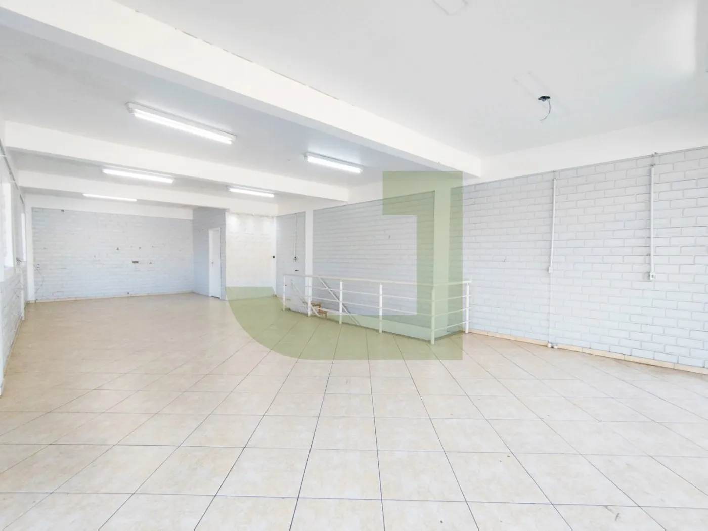 Alugar Comercial / Loja em S&atilde;o Leopoldo R$ 6.000,00 - Foto 13