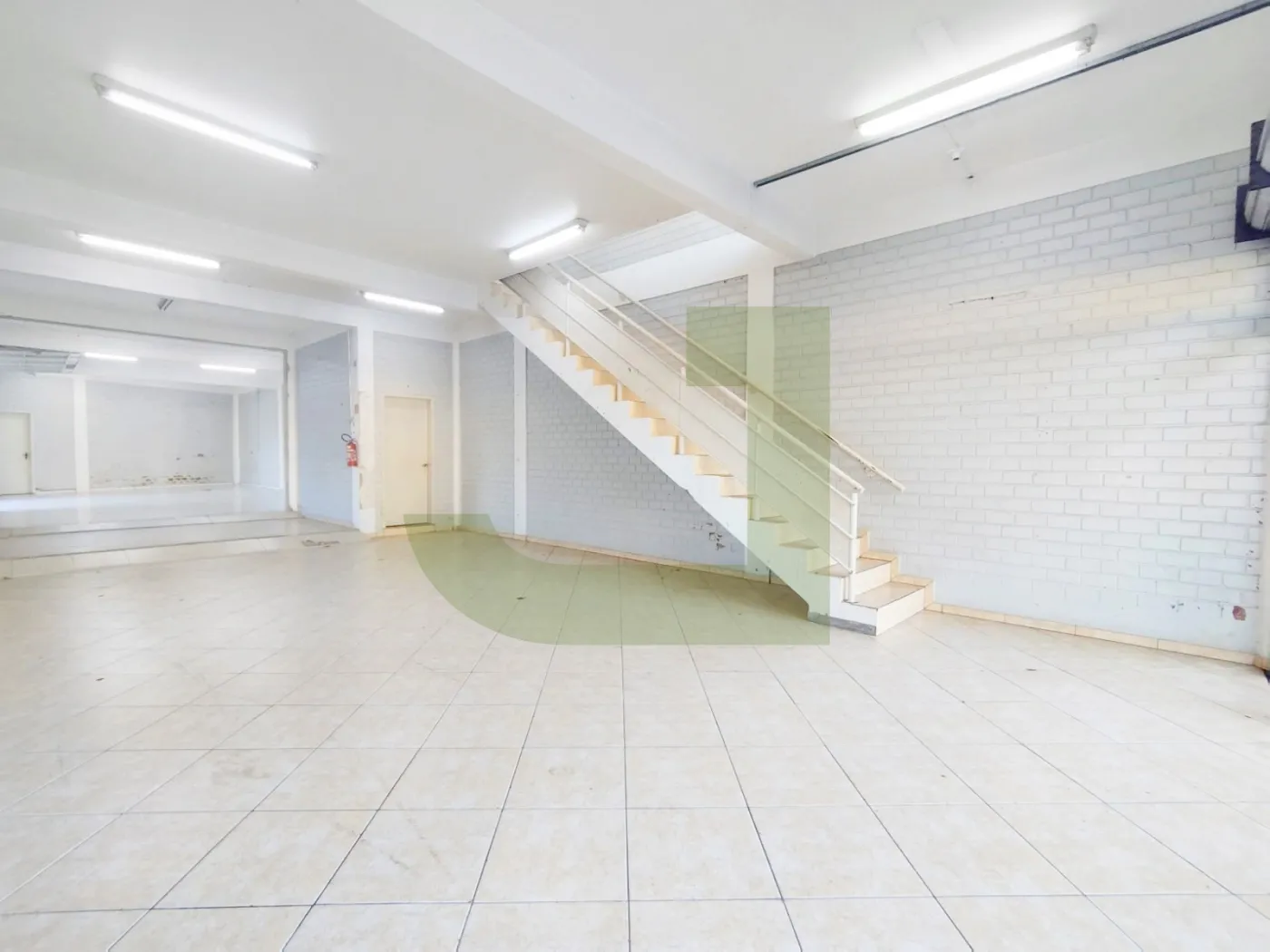 Alugar Comercial / Loja em S&atilde;o Leopoldo R$ 6.000,00 - Foto 5