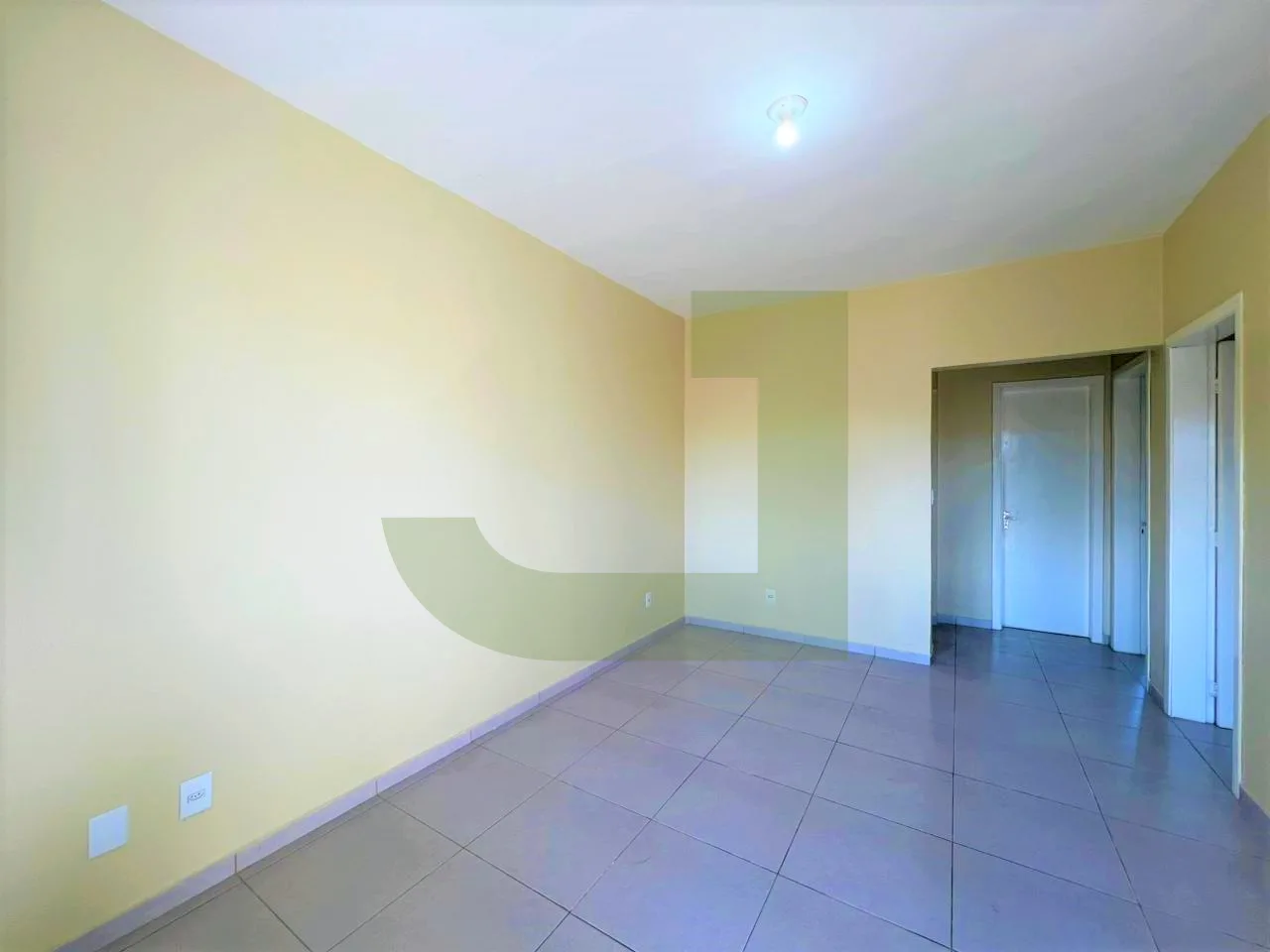Alugar Casa / Residencial em S&atilde;o Leopoldo R$ 1.900,00 - Foto 2