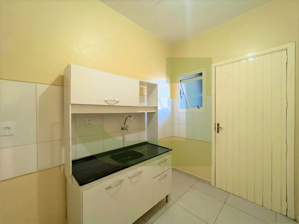 Alugar Casa / Residencial em S&atilde;o Leopoldo R$ 1.900,00 - Foto 6