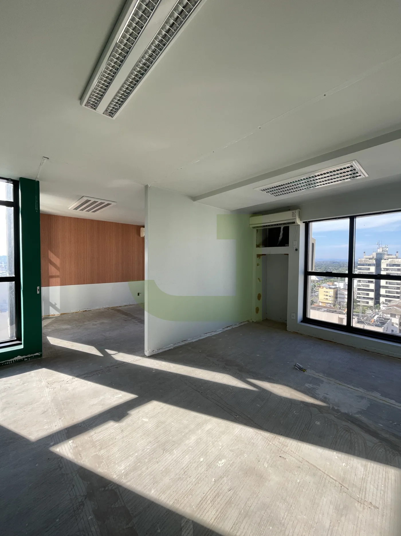 Comprar Comercial / Sala comercial em condom&iacute;nio em S&atilde;o Leopoldo R$ 270.000,00 - Foto 4