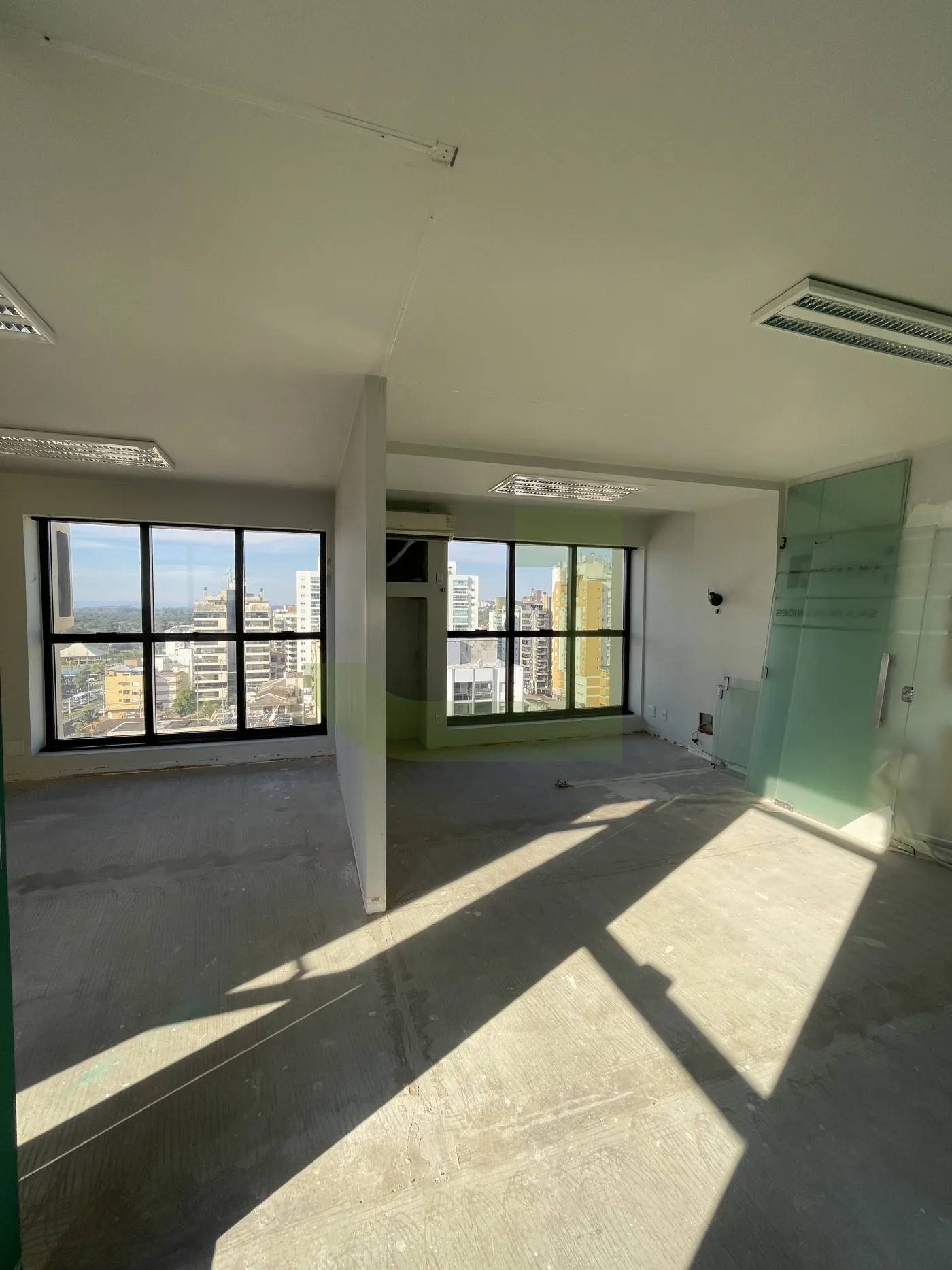Comprar Comercial / Sala comercial em condom&iacute;nio em S&atilde;o Leopoldo R$ 270.000,00 - Foto 7