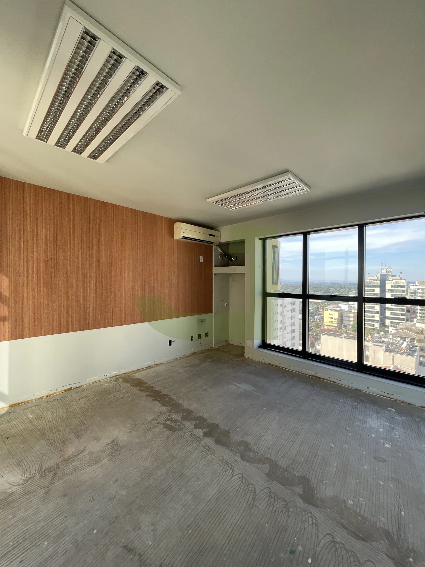 Comprar Comercial / Sala comercial em condom&iacute;nio em S&atilde;o Leopoldo R$ 270.000,00 - Foto 9