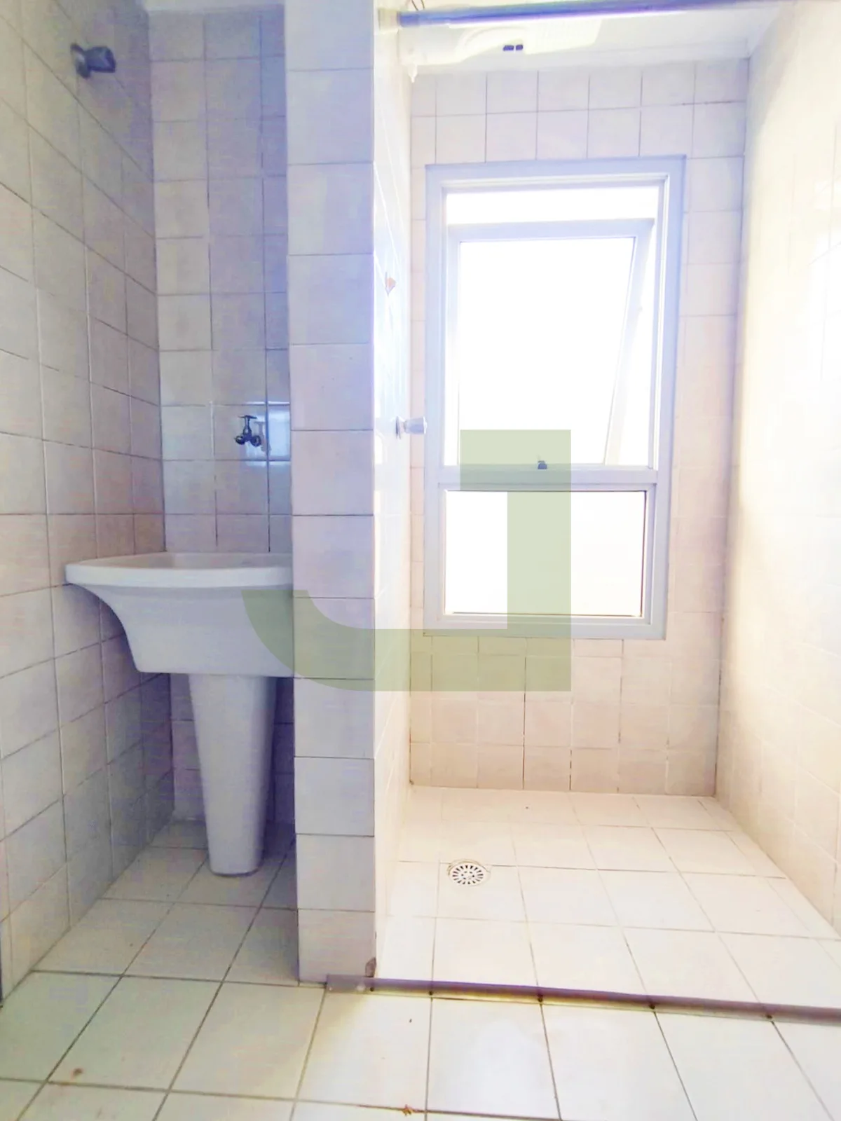 Alugar Apartamento / Quitinete em S&atilde;o Leopoldo R$ 880,00 - Foto 5
