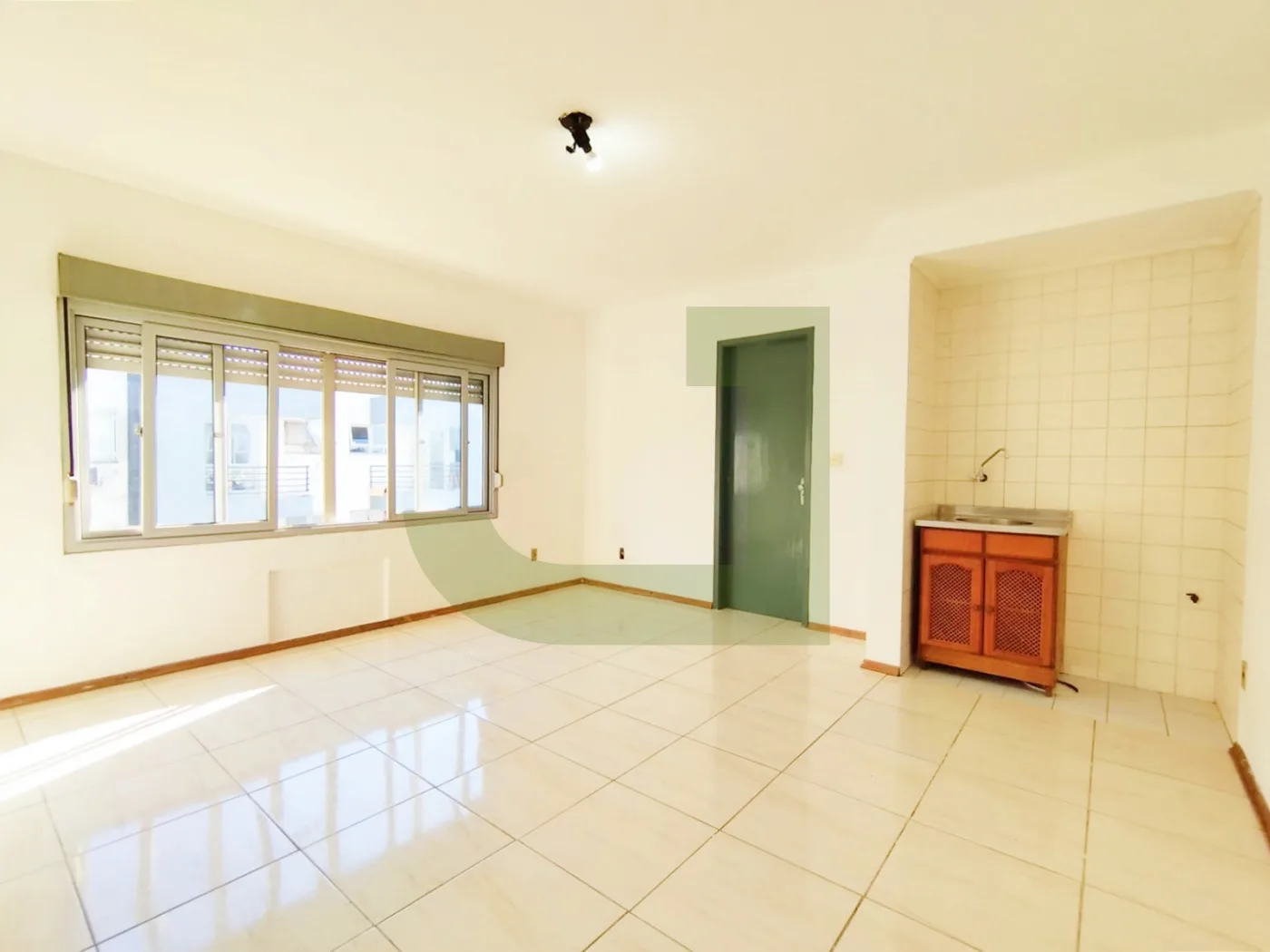 Alugar Apartamento / Quitinete em S&atilde;o Leopoldo R$ 880,00 - Foto 1