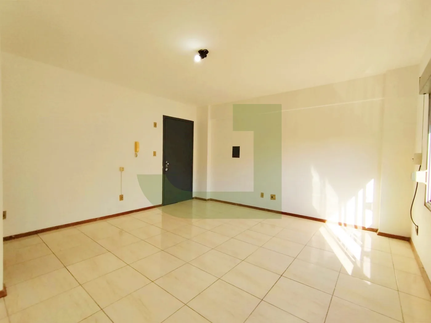 Alugar Apartamento / Quitinete em S&atilde;o Leopoldo R$ 880,00 - Foto 3