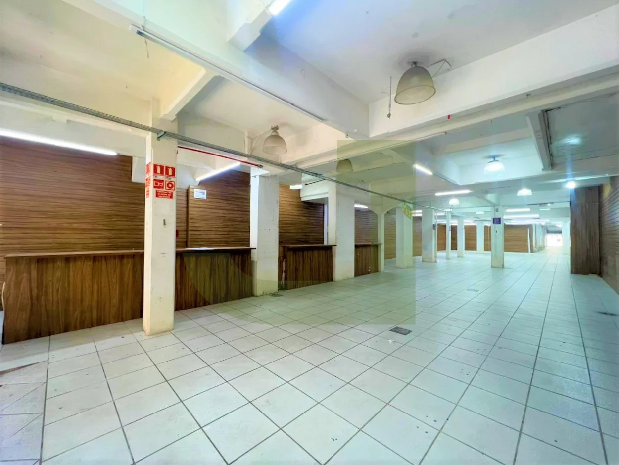 Alugar Comercial / Loja em S&atilde;o Leopoldo R$ 35.000,00 - Foto 2