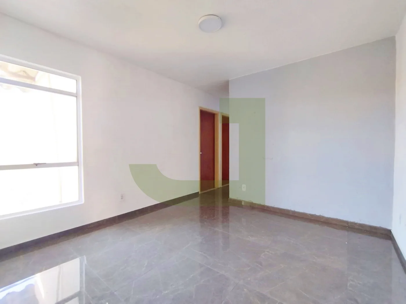 Alugar Apartamento / Padr&atilde;o em S&atilde;o Leopoldo R$ 750,00 - Foto 2