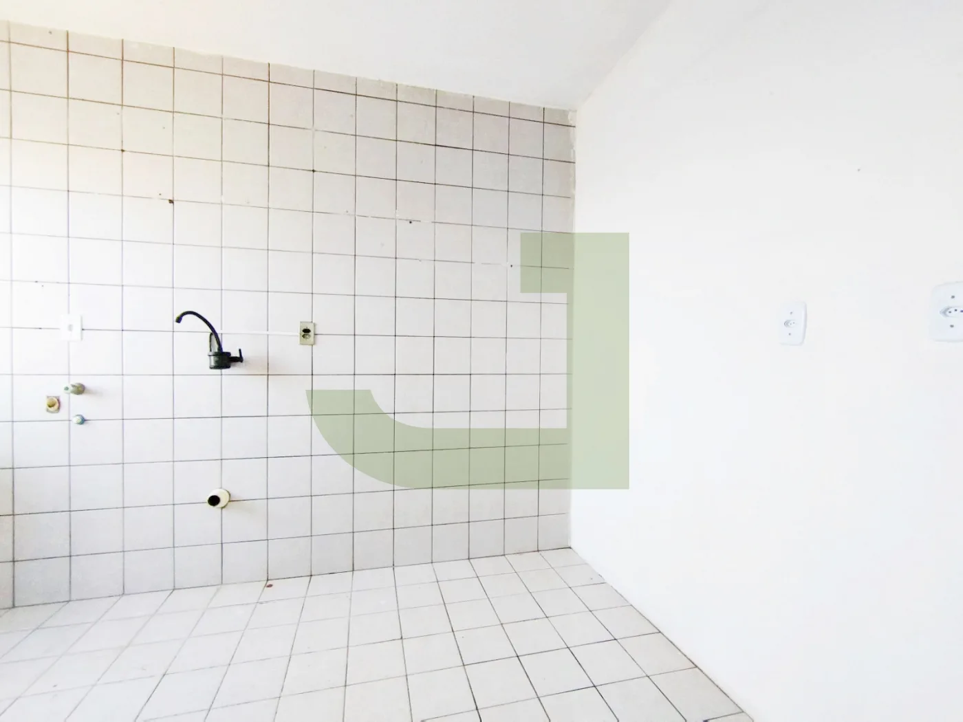 Alugar Apartamento / Padr&atilde;o em S&atilde;o Leopoldo R$ 750,00 - Foto 4