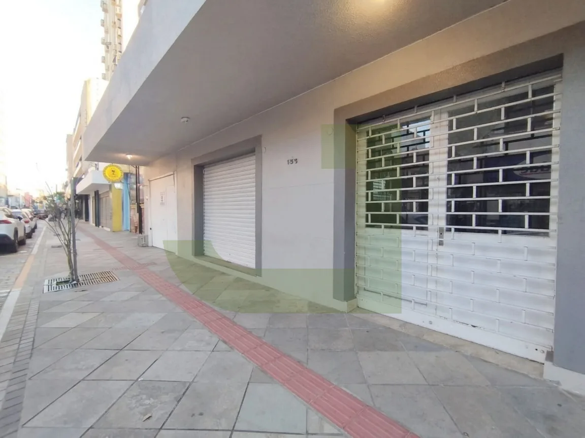 Alugar Comercial / Loja em Condom&iacute;nio em S&atilde;o Leopoldo R$ 3.500,00 - Foto 2